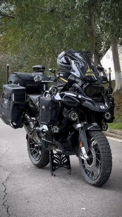 Motos
